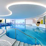 Alpenhotel Perner מלון