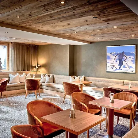 Отель Alpenhotel Perner Обертауэрн