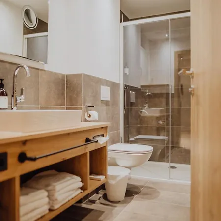 فندق Alpenhotel Perner