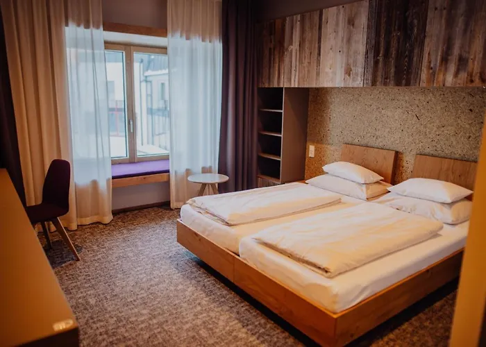 Отель Alpenhotel Perner 4*