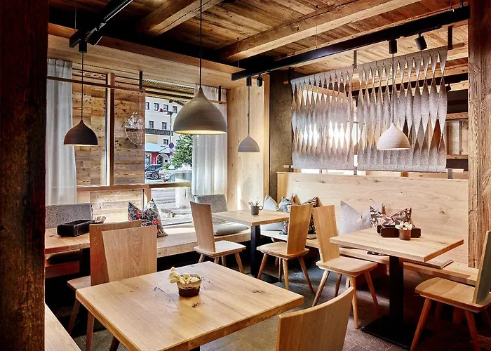 Отель Alpenhotel Perner Обертауэрн