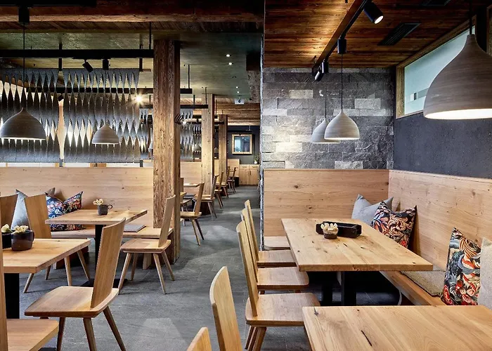 Alpenhotel Perner Обертауэрн