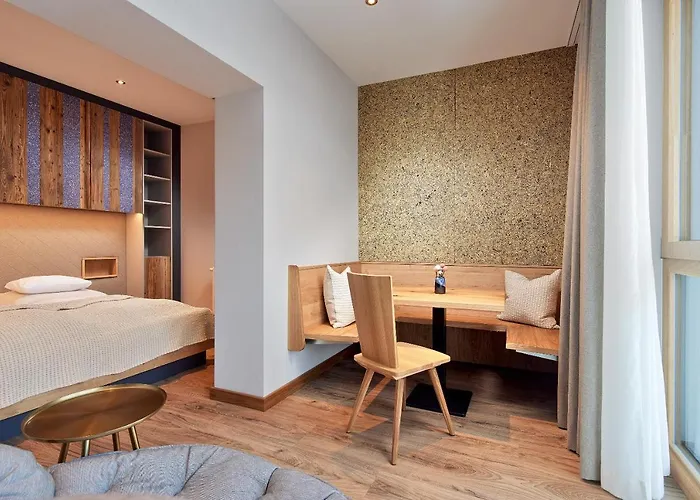 Alpenhotel Perner Отель Обертауэрн