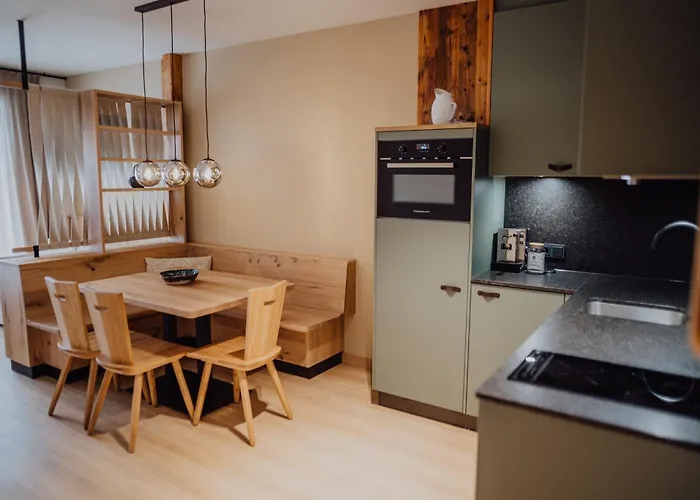 Отель Alpenhotel Perner Обертауэрн