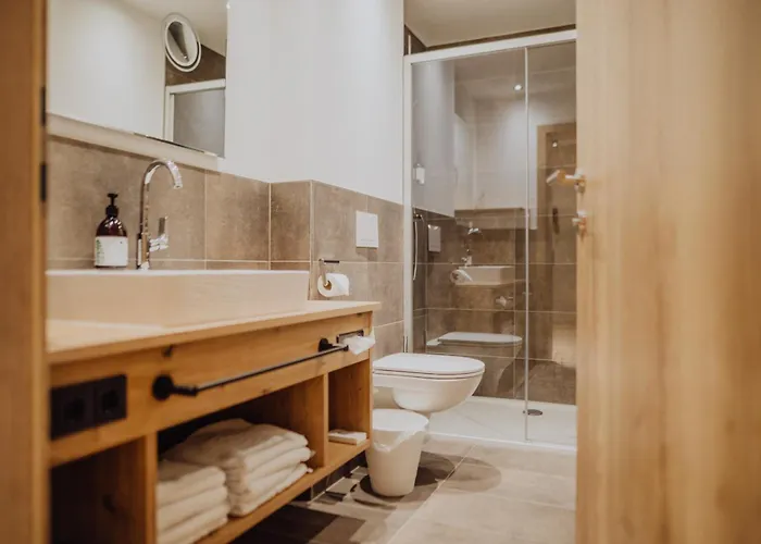 Отель Alpenhotel Perner